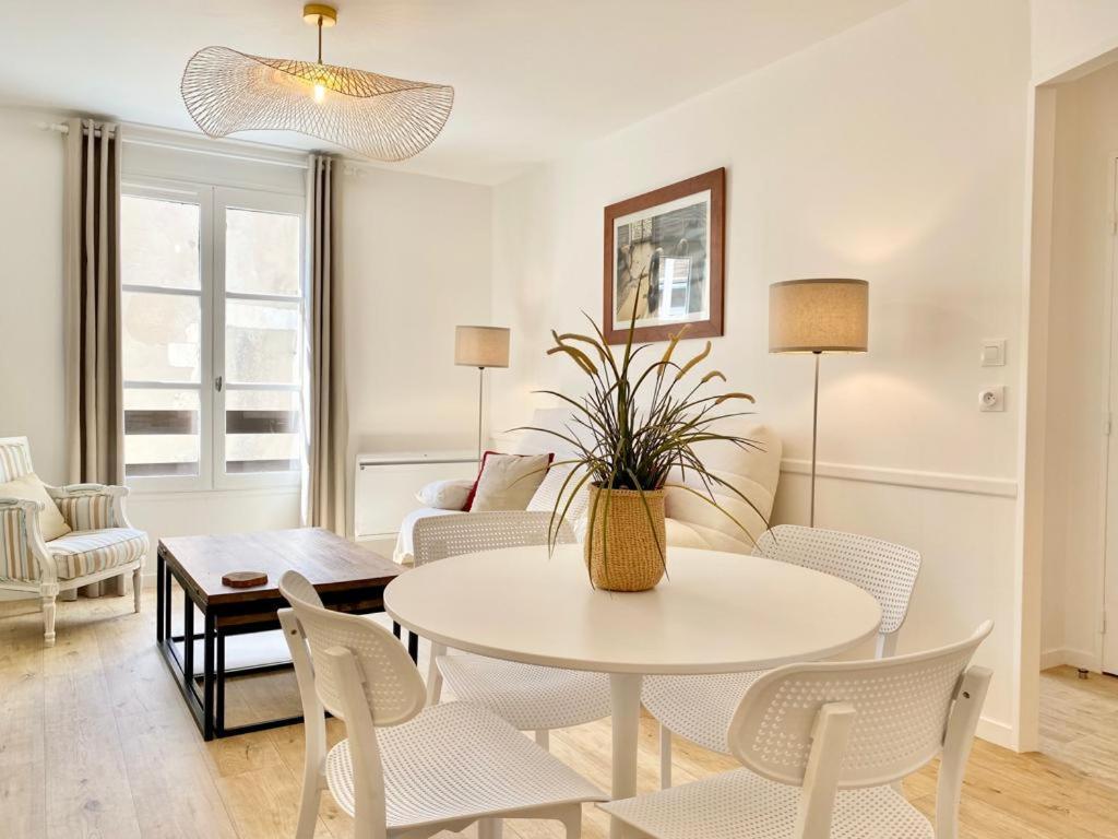 Appartement Elegant Avec Vue Sur Le Port Saint-Martin-de-Re Ngoại thất bức ảnh