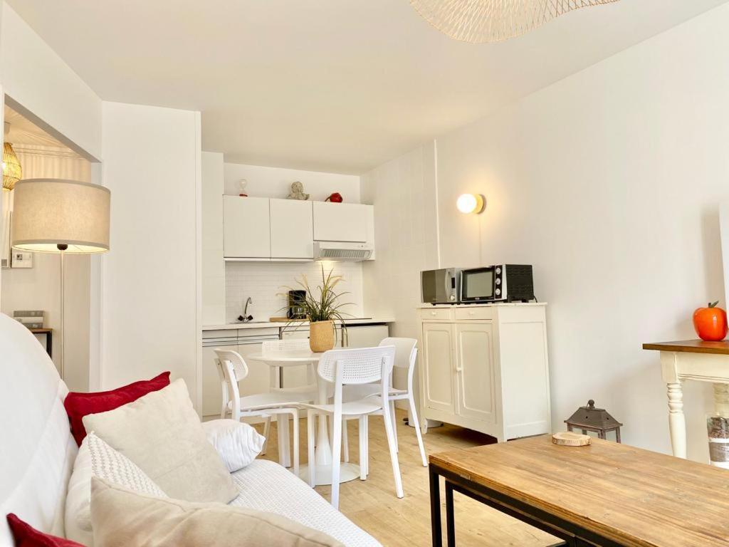 Appartement Elegant Avec Vue Sur Le Port Saint-Martin-de-Re Ngoại thất bức ảnh