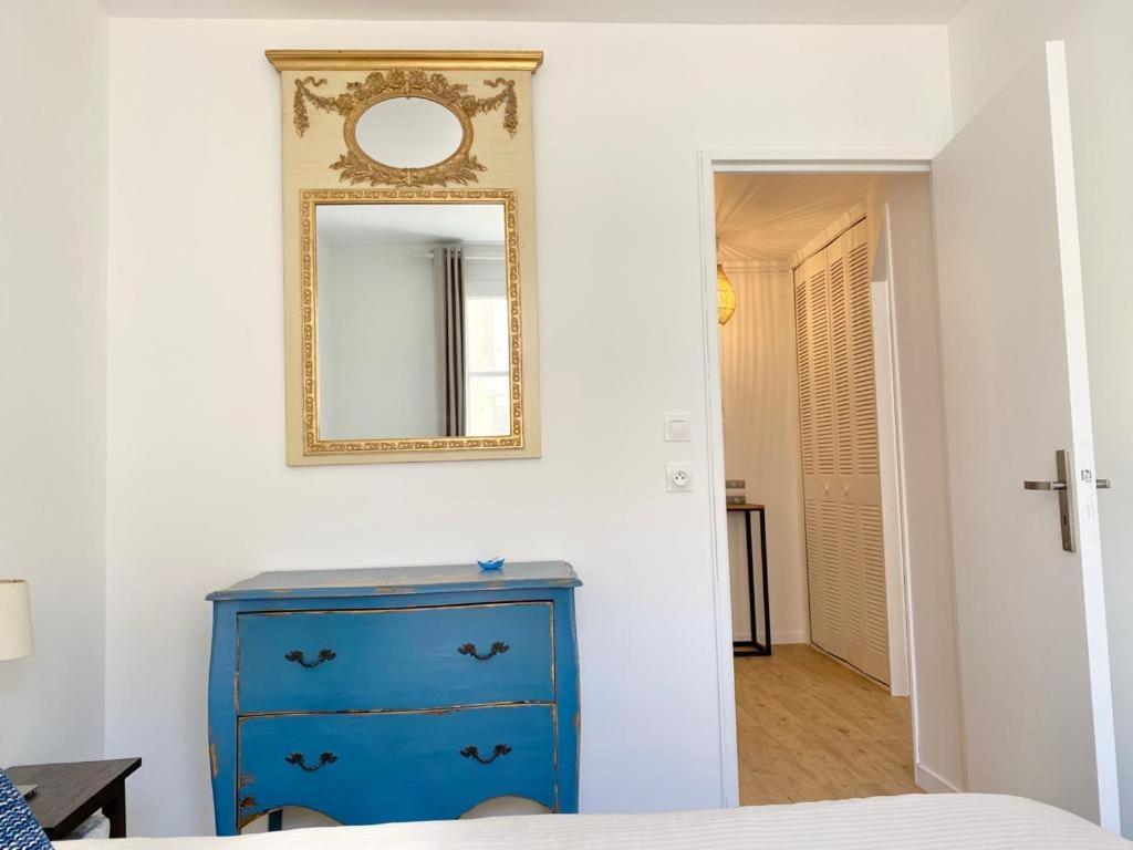 Appartement Elegant Avec Vue Sur Le Port Saint-Martin-de-Re Ngoại thất bức ảnh
